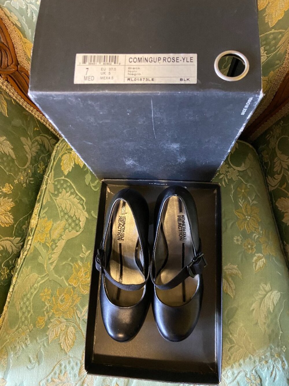 KENNETH COLE "REACTION" LADIES BLACK DRESS SHOES SIZE 7